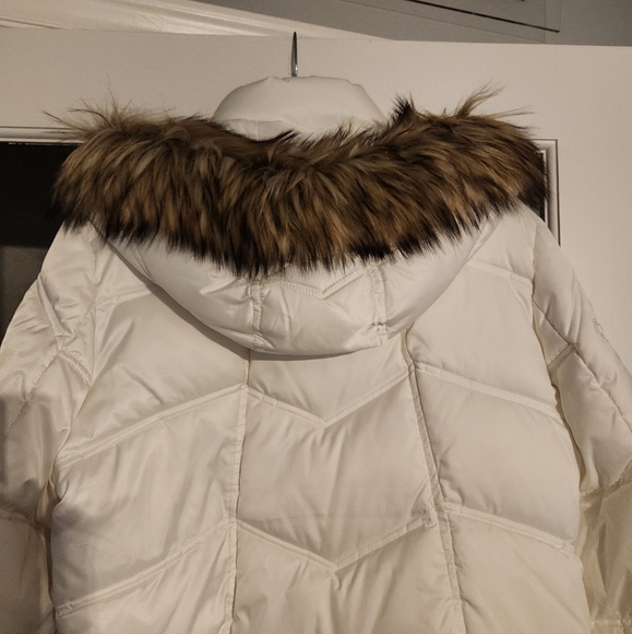 Womens Nautica Puffer Jacket Large White Gently Used - Picture 8 of 8